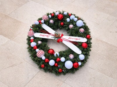 Amavi Hotel Decoration, Paphos – Christmas Wreath