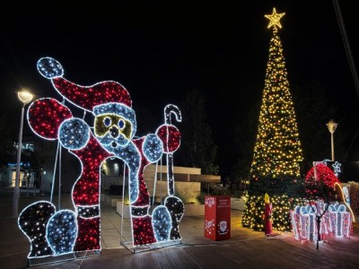 Municipal Christmas Decorations in Larnaca