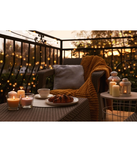 Autumn décor ideas. Décor items for the autumn decoration of a cozy balcony!